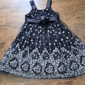 Newberry formal dress black silver glitters NWOT size 7